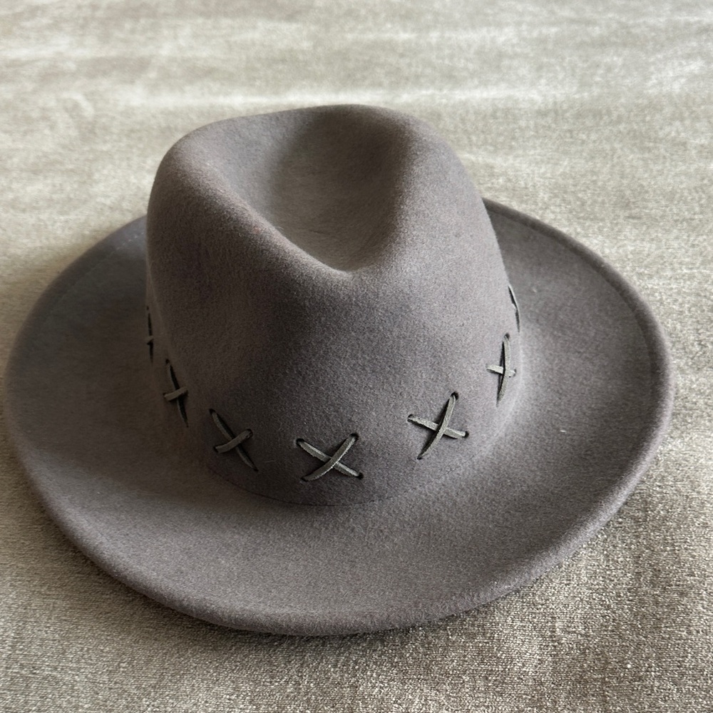 Stylish Gray Women's Hat